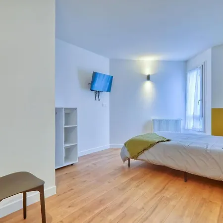 The Five Seasons Appartement